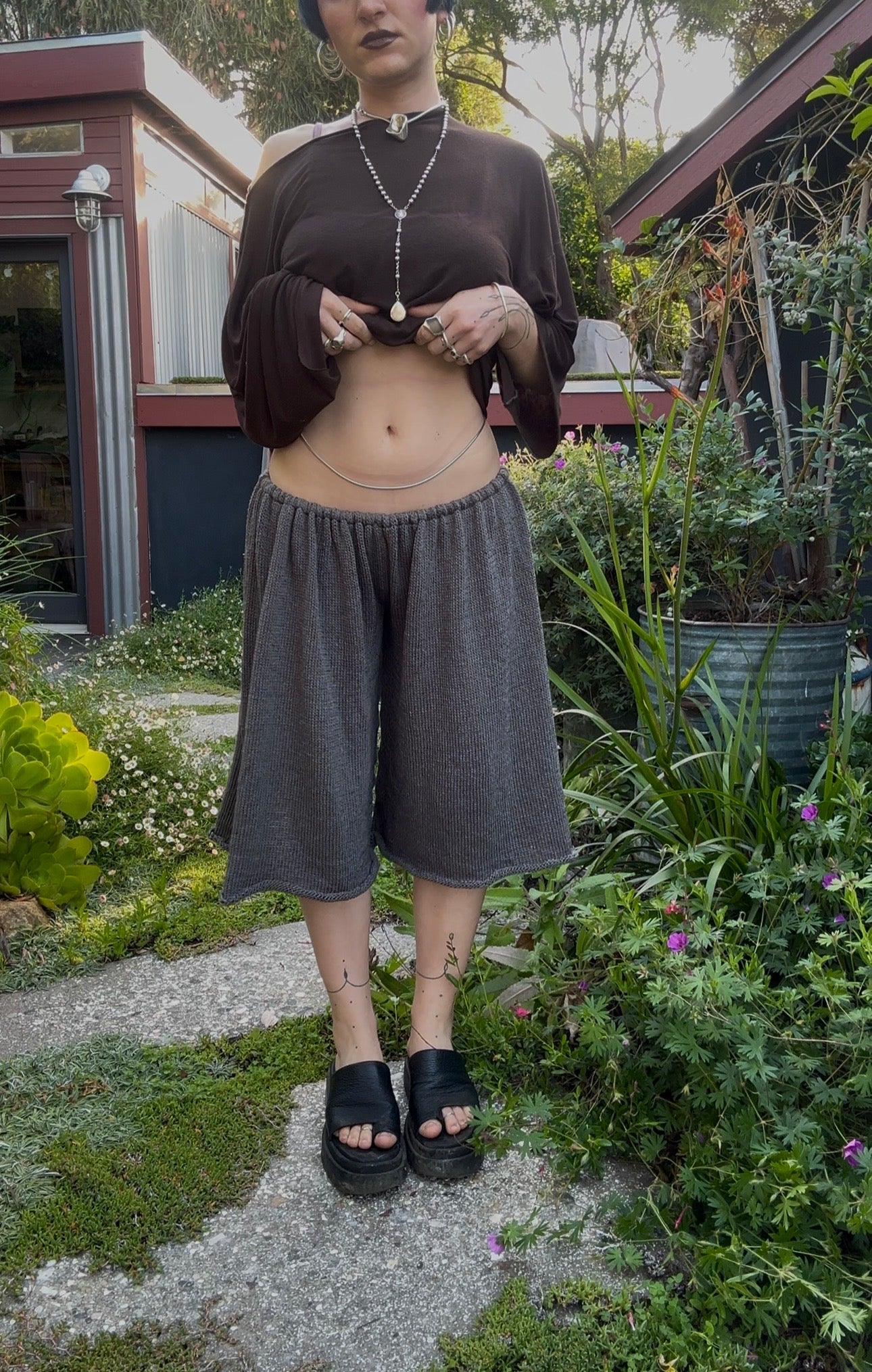 Cissonia Knit Baggy Capri Pants *