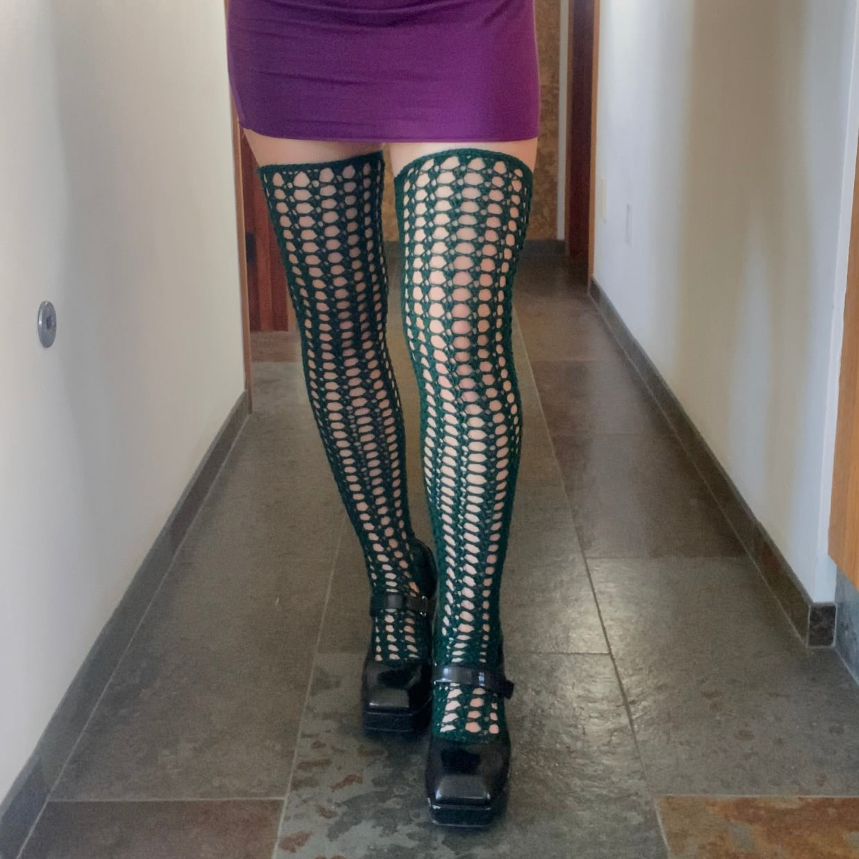 Dahlia Lace Thigh High Socks *