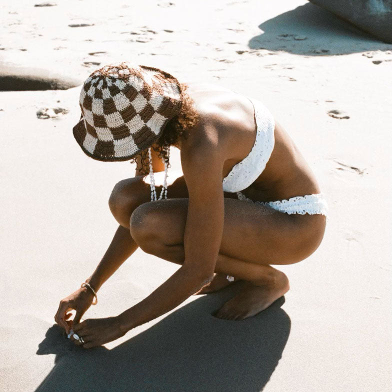 Summer Bucket Hat - Crocheted Checkered Minga