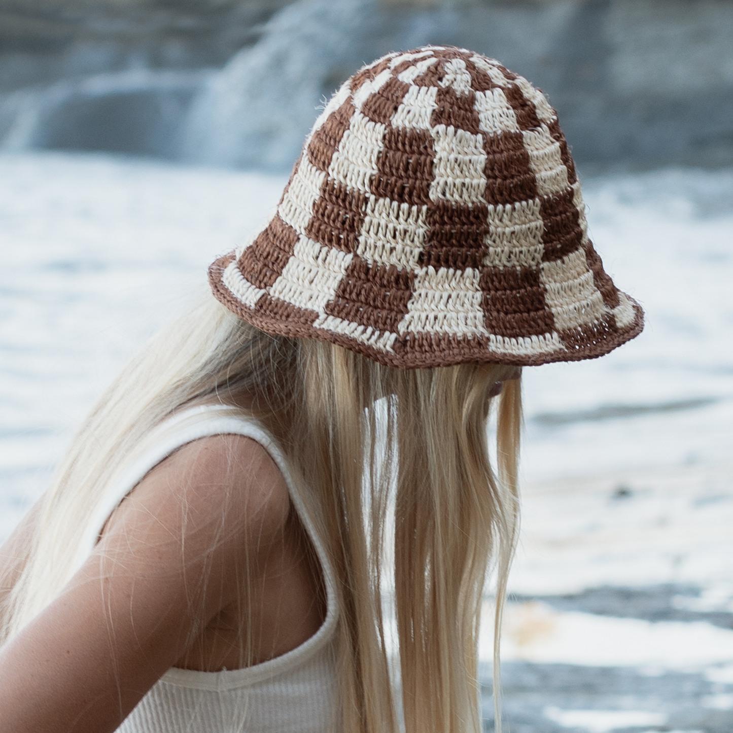 Summer Bucket Hat - Crocheted Checkered Minga